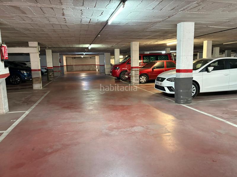 Foto 3f1ca56a-0950-434e-a213-09654e16c2e5. Aparcament cotxe a avinguda de l'estatut 119 a La Serreta Rubí