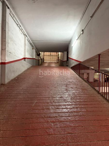 Foto 7c45e448-c8fb-46aa-80f0-37a145bee159. Aparcament cotxe a avinguda de l'estatut 119 a La Serreta Rubí