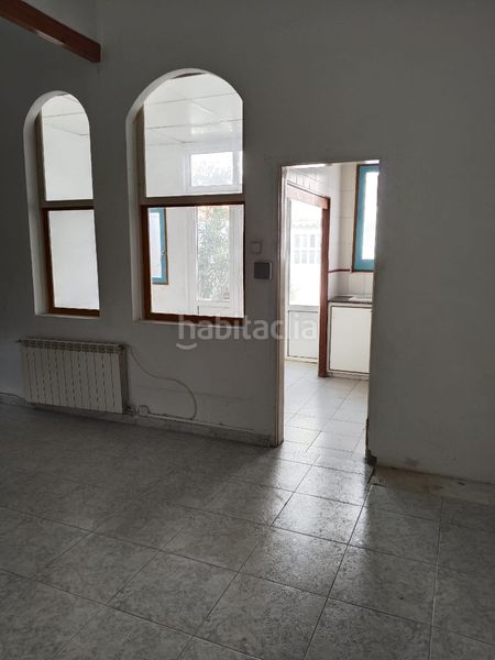 Foto ead42ef8-8dbb-4a51-8541-4783e38484aa. Casa adossada amb xemeneia calefacció a Centre Rubí