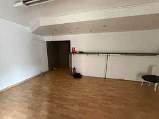 Lloguer Local Comercial a Avinguda de la torre blanca 58. Local en alquiler en sant cugat del vallés