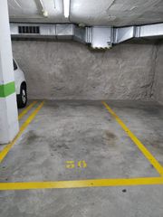Lloguer Aparcament cotxe a Carrer de duran i bas 1. Plaza de aparcamiento en alquiler zona progrès