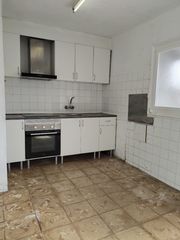 Etagenwohnung in Zona Nord. Piso en venta calle sabadell de rubí