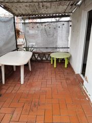 Haus in Can Vallhonrat. Casa-torre en venta con arrendatarios