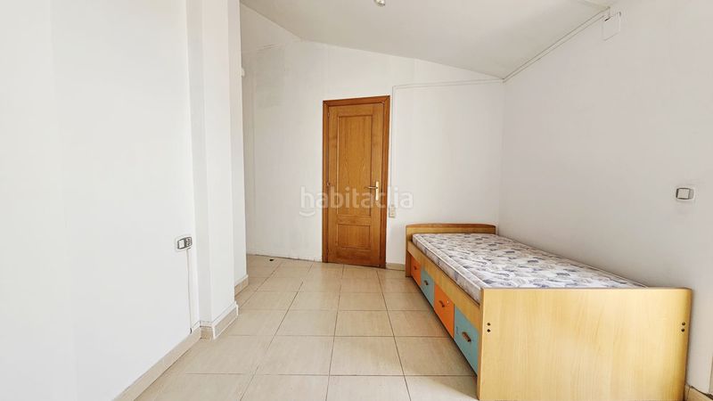 Foto 480bcf62-5938-441c-bfb6-f698ef5cd610. Pis amb calefacció aparcament a Segle XX Terrassa