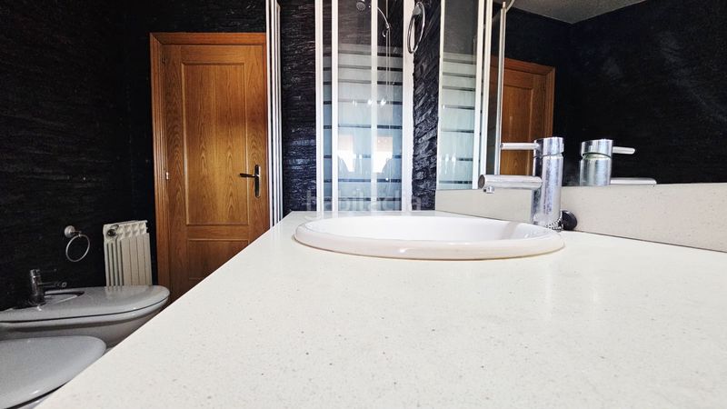 Foto 92d193ac-801e-43f9-b2af-bf3bea4f4edd. Pis amb calefacció aparcament a Segle XX Terrassa