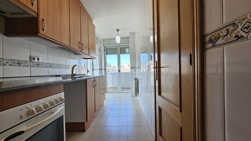 Foto 9b452a8d-4f67-4fe6-beae-bfd0ea2910c5. Pis amb calefacció aparcament a Segle XX Terrassa