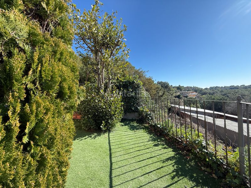 Foto f749c898-e0ca-42a3-b5c7-203a2a4debb2. Xalet amb calefacció aparcament a Castellnou-Can Mir-Can Solà Rubí