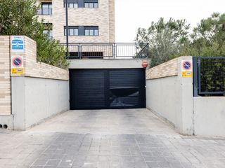 Autoparkplatz  Calle padre arrupe. Exclusivas plazas de garaje en urbanizaci�n pinar del mar, calle
