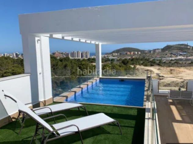 Foto aeea52cb-9d4e-42b3-9bb0-389f29341b18. Xalet amb aparcament piscina a El Faro de Calaburra - Chaparral Mijas