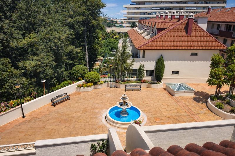 Foto 0d786b4e-f076-47dc-8ff0-4b1ed0348022. Pis amb aparcament piscina a Zona Centro Comercial Torrequebrada Benalmádena