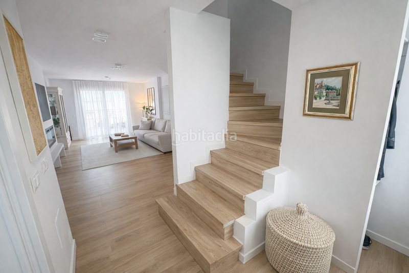 Foto 2cc5174c-3c8d-48cc-969b-44a996de4176. Pis amb aparcament piscina a Zona Centro Comercial Torrequebrada Benalmádena