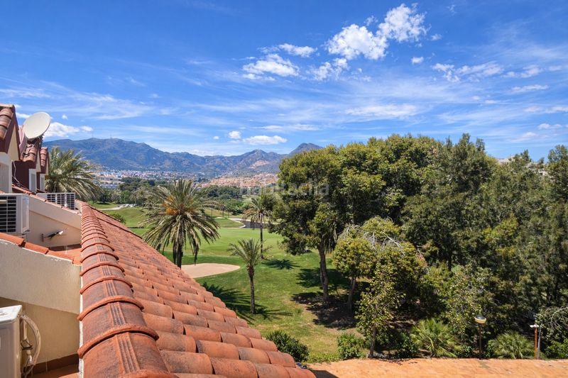 Foto 88bb0453-caf3-45bb-9998-d77bc25113f3. Pis amb aparcament piscina a Zona Centro Comercial Torrequebrada Benalmádena