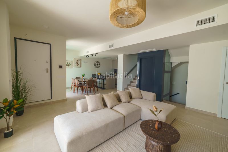 Foto eb2dd033-e9dc-4881-b5c5-f01ff5f8fb42. Maison jumelée dans avenida rocas blancas 3 dans Montealto - Monterrey Benalmádena