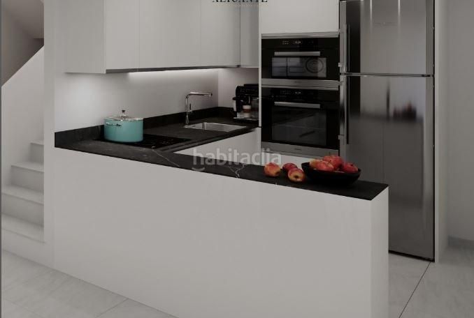 Foto 9541a9e9-060f-4f8f-8262-591712a0e697. Apartament amb aparcament piscina a Torreblanca Torrevieja