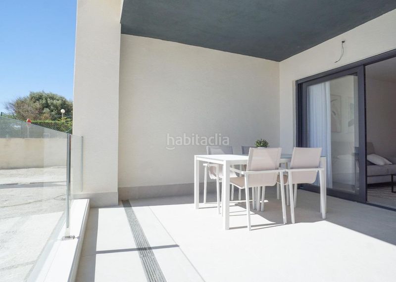 Foto f9d6e69e-18fe-49c7-9c55-2b2161cf2871. Apartament amb aparcament piscina a Torreblanca Torrevieja