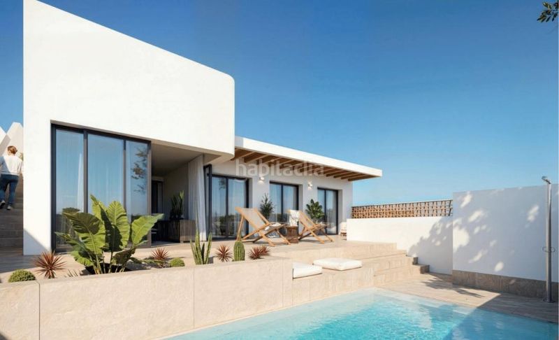 Foto eb8c2b8a-339f-47d7-ac16-595e93e68b23. Casa adossada amb aparcament piscina a Dolores