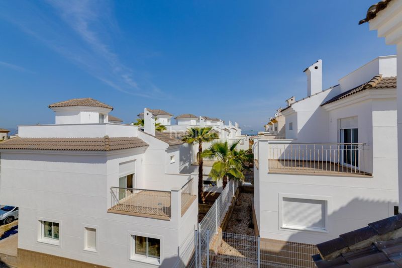 Foto 6aa1a286-e162-4c0f-9ec9-dfbfdc526de9. Casa aparellada amb aparcament piscina a San Fulgencio