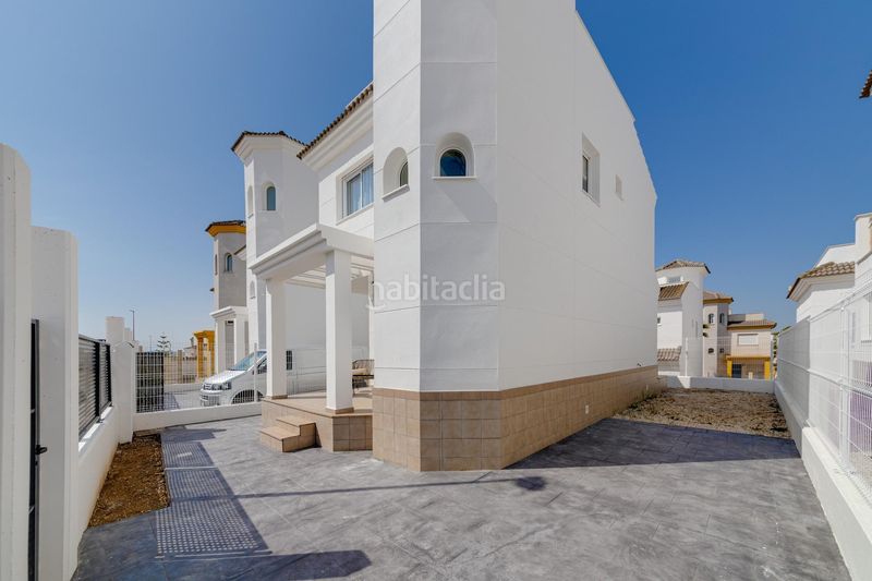 Foto ebd7b15c-b23a-45e2-8e11-4266e62bae04. Casa aparellada amb aparcament piscina a San Fulgencio