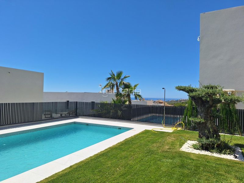 Foto 03e6de70-d7e2-4ee3-89b2-b842b3db0c7d. Xalet amb aparcament piscina a Golf Bahía Finestrat