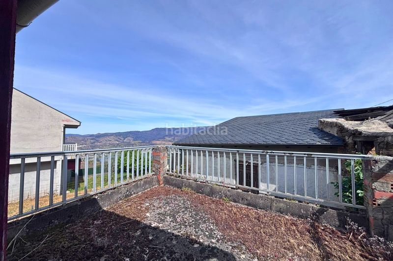 Foto 6d65c4d7-0de6-4b85-9445-88e86e1d1ba6. Casa a Petín