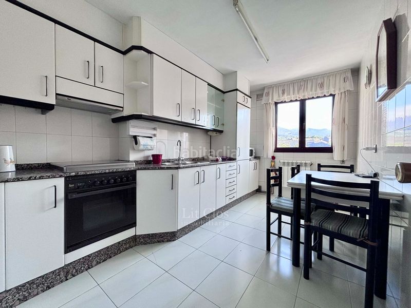 Foto d349ee67-286b-4a8f-90c8-c23ac98193a1. Pis a plaza príncipe de asturias 3 a Barco de Valdeorras (O)