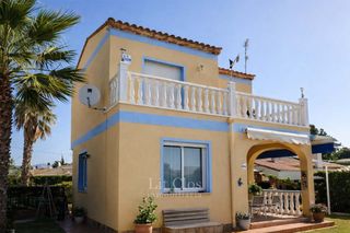 Xalet  Carrer mar. Chalet independiente con piscina privada