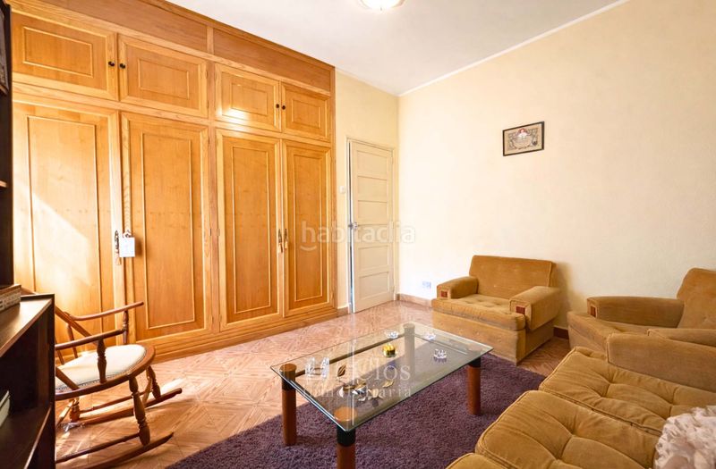 Foto b617c78c-ee5a-42ba-9ebd-9077bece04f3. Chalet casa con gran jardín, bodega de piedra y parte edificable en Rúa (A)
