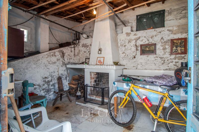 Foto d31d4182-cf6a-4f4b-87b1-1ddf71dea5e2. Chalet casa con gran jardín, bodega de piedra y parte edificable en Rúa (A)