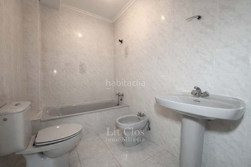 Foto d8f44f55-f8ca-46c9-b582-1fb337419d6d. Pis a rúa san francisco blanco 1 a Barco de Valdeorras (O)