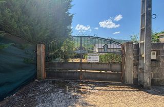 Finca rústica  Rúa das escolas. Terreno urbano de 1.823 m² con acceso directo y vistas despejada