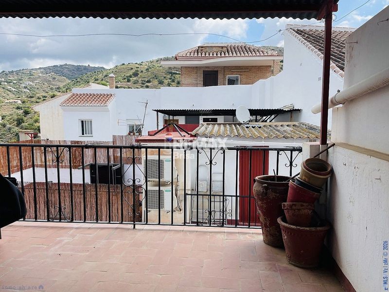 Foto 6b3babf8-55b4-4174-916b-905ea4f777a5. Casa adosada en Torrox pueblo Torrox