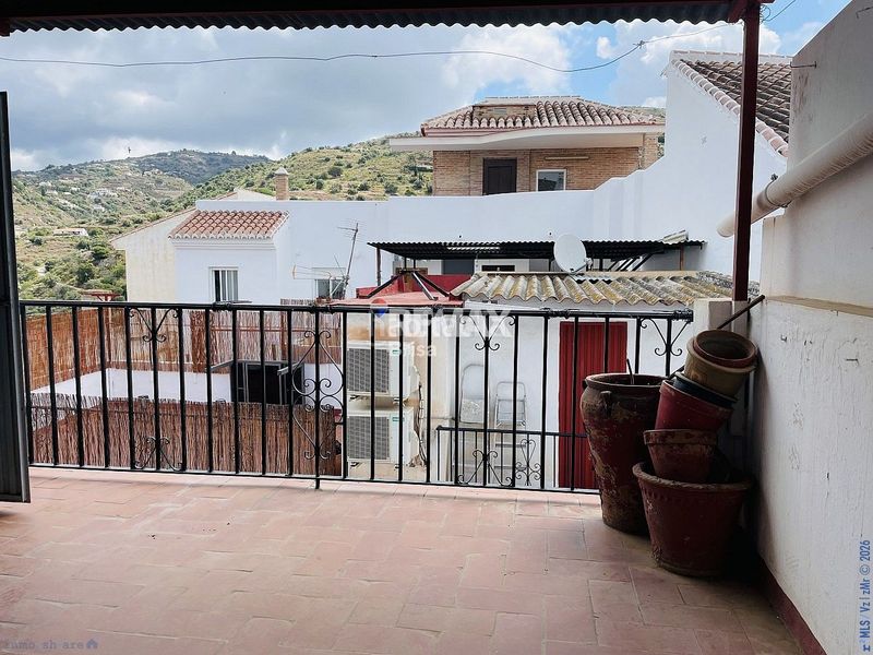 Foto f4140be1-9570-4fc3-80fe-a53e720d2717. Casa adossada a Torrox pueblo Torrox