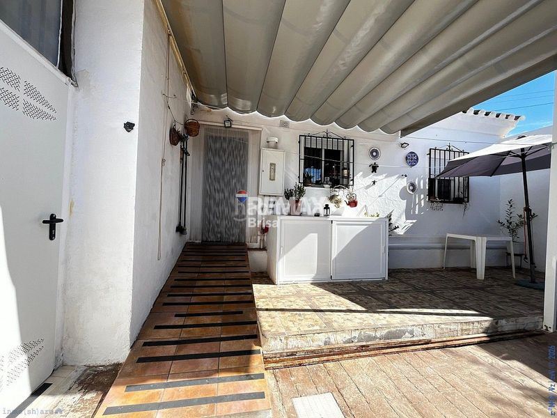 Foto c64933e7-7cbd-41a6-8db1-889b5f93ba6b. Casa a Torrox pueblo Torrox