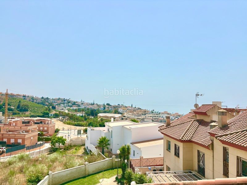 Foto f95d641f-4ac0-477d-bd9f-92b70035467c. Casa aparellada amb aparcament piscina a Benajarafe