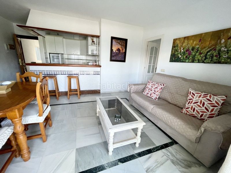Foto f9dccb70-c493-4470-ba7b-84bd160a8350. Lloguer apartament a El Peñoncillo Torrox