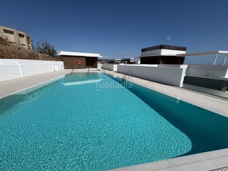 Foto 3ba54614-4dd5-402e-aac9-093ef4e41cf4. Pis a calle calle ebro 3 a Lo Cea Rincón de la Victoria