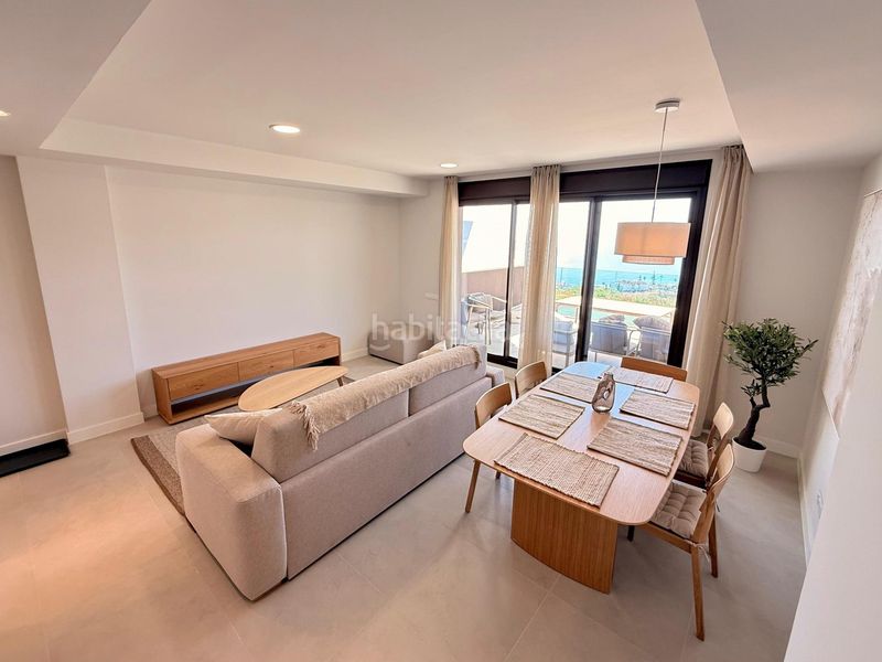 Foto fbcff3b0-f74d-4f7c-aadb-85ec1d9c2f54. Pis a calle calle ebro 3 a Lo Cea Rincón de la Victoria