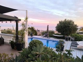 Chalet in Lo Cea. Espectacular villa en rincon de la victoria con vistas al mar