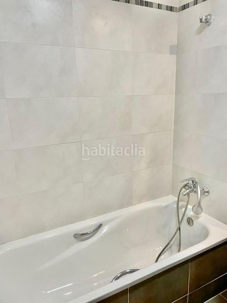 Foto 17043b16-abd5-457a-9900-979916f282dc. Pis amb aparcament piscina a Caleta de Velez