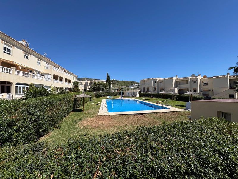 Foto 13257d36-4529-4968-af30-1d412f80f388. Lloguer apartament amb piscina a Torrox park Torrox