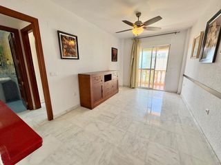 Appartement  Carretera de almería. Piso de 2 dormitorios con terraza y vistas al mar