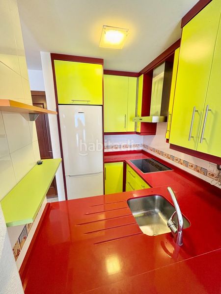 Foto bcb1fb82-246c-4009-a7e2-95c6c114393e. Pis amb aparcament a Urbanización Santa Rosa Torrox