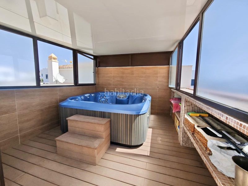 Foto 9e8605cb-fd76-451a-bdd1-810c3bb63252. Àtic amb aparcament piscina a El Tomillar Torre del Mar