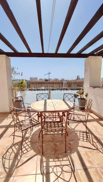 Foto e2d358b1-9c11-4a94-991e-6918d5e79108. Àtic amb aparcament piscina a El Tomillar Torre del Mar