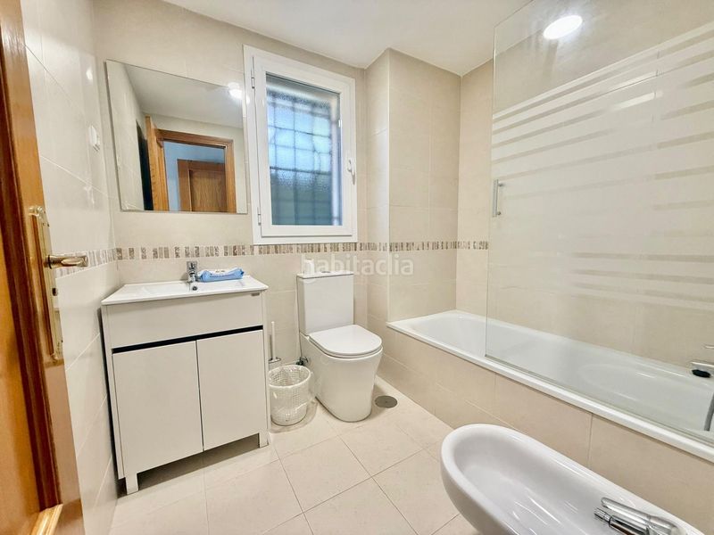 Foto 17daa0de-608c-46b7-b79b-6bec4f16415b. Pis amb aparcament piscina a Caleta de Velez