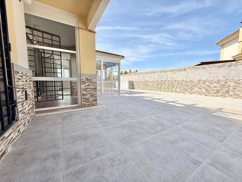 Foto c14ee5d5-6c3f-426e-9b63-539c58dd9d49. Pis amb aparcament piscina a Caleta de Velez