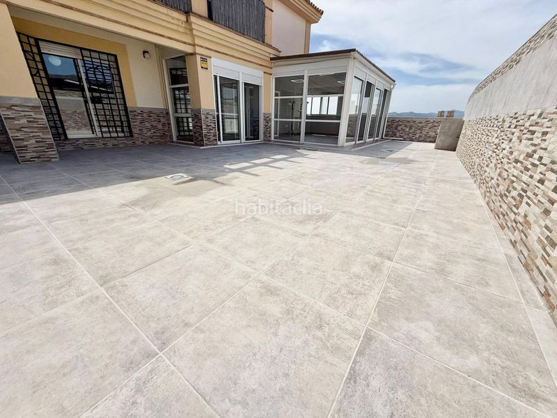 Foto d93ada21-f786-42d1-9d78-4502a0802499. Pis amb aparcament piscina a Caleta de Velez