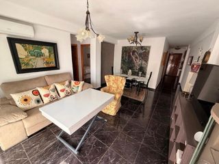 Appartement à Centro Ciudad - El Carmen. Elegante piso en pleno centro de velezmálaga