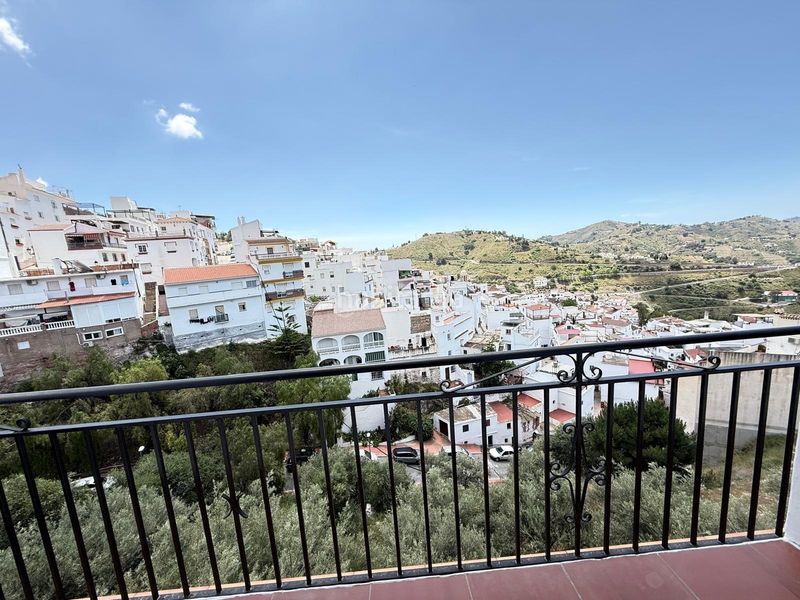 Foto 3f6302d9-b150-4be9-8bc5-bd18d33d9a5f. Xalet a Cómpeta