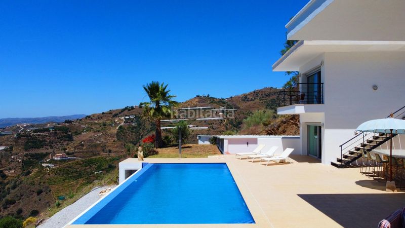 Foto ddb474dd-9965-4ce8-902b-4f768ec38aad. Xalet amb aparcament piscina a Sayalonga
